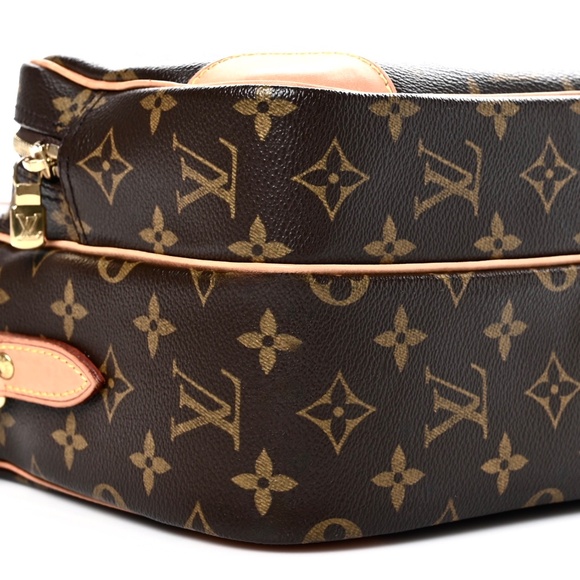 Louis Vuitton Monogram Crossbody Nile - Picture 9 of 12